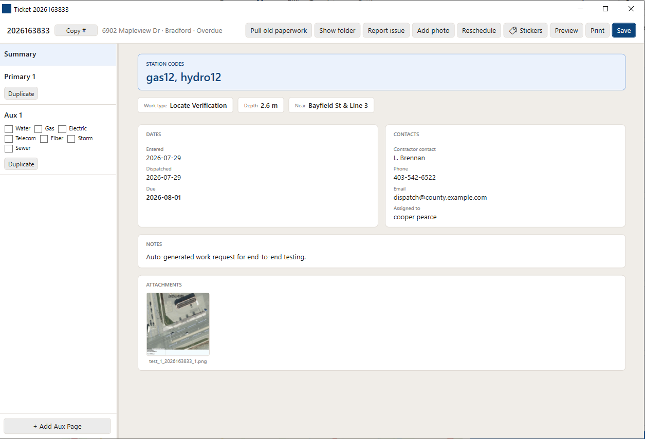 A ticket open in its own window: the primary page with work location, contractor, station codes and arrival and departure times, alongside the aux-page tabs.